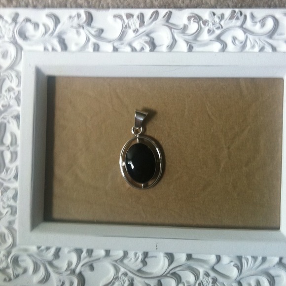 Onyx and sterling silver pendant