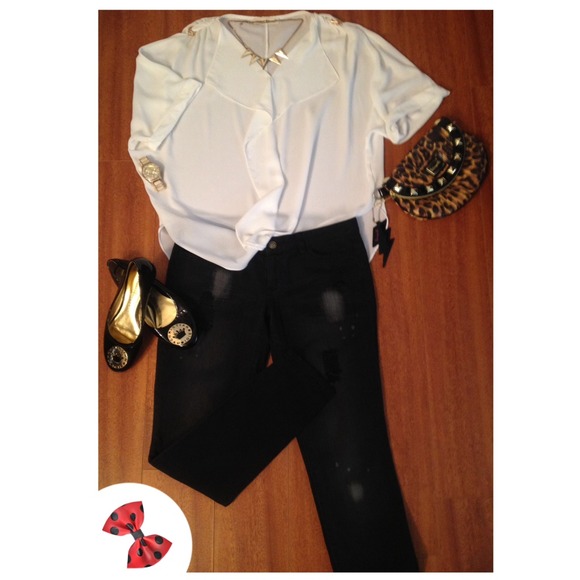 Michael Kors Distressed Jeans