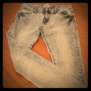 Denim! Light-Grey Jeans