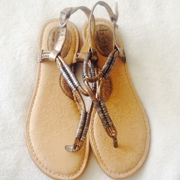 Brand New BOC Pewter and gold thong sandals