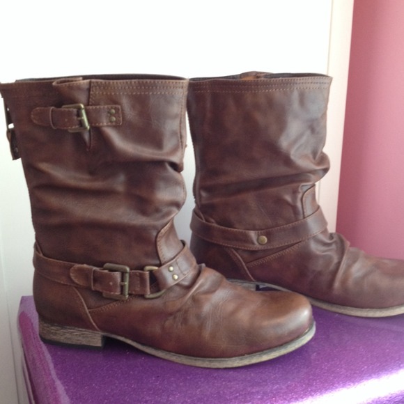 Carlos boots
