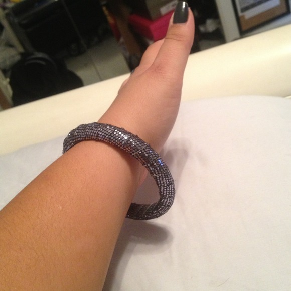 Beautiful flashy bangle - Picture 2 of 2