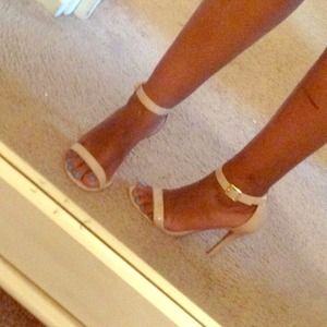 Madden Girl "Dafney" nude pay 8 1/2