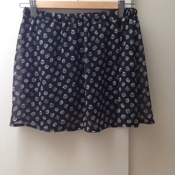 Brand Melville Daisy skirt