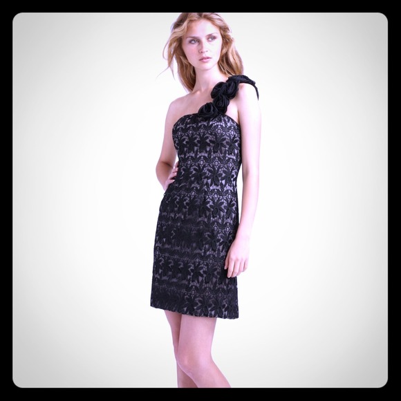 NEW Kay Unger Rosette One Shoulder Lace Dress