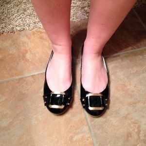Patent leather size 6 flat with gold buckle accent
