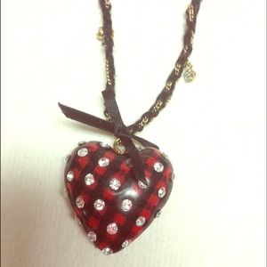 Cute Betsy Johnson heart necklace