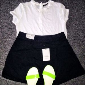 Zara nwt, short denim mini skirt