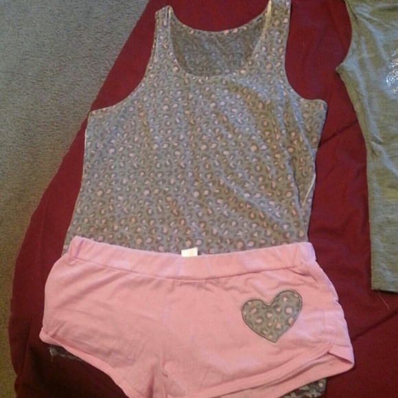 Pink tiger sleep wear