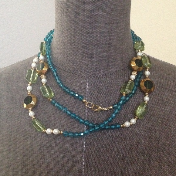 🌸 Beautiful Long Beaded Necklace 🌸