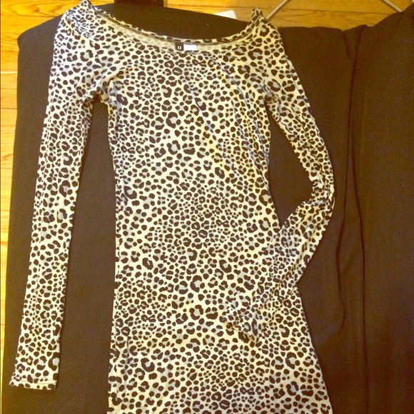 Grey leopard fitted dress
