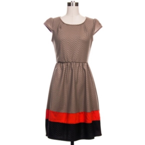 NWOT Taupe Dress - Picture 2 of 3