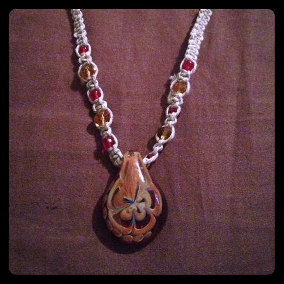 Beaded necklace with glass pendant