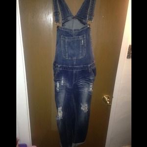🚫SOLD🚫Denim overall jumper/ Distressed SZ Med