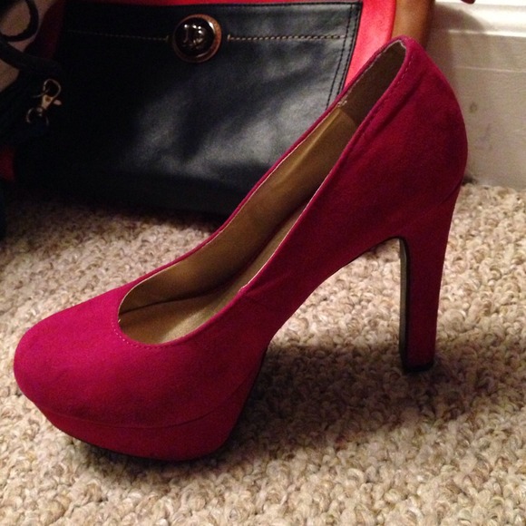 Mossimo Supply Co. Shoes - Dark pink Pumps 👠✨