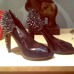 Sam Edelman spike leather pumps