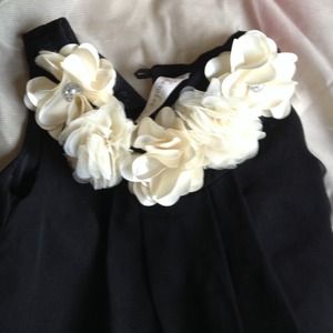 Little girls dress size small