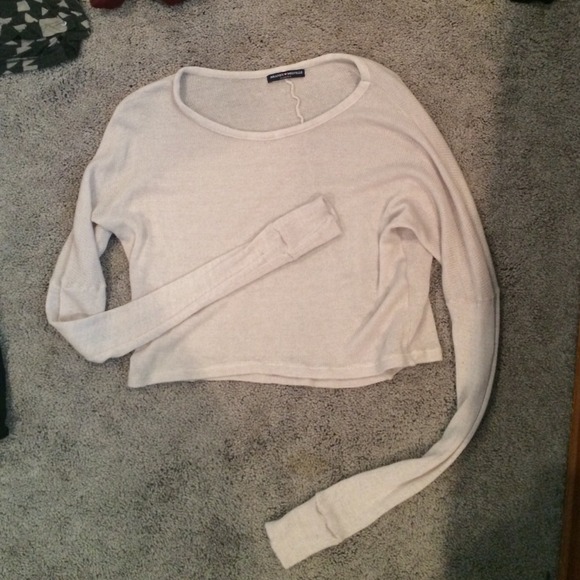 Cream stretchy sweater. Never been worn