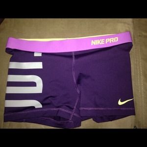Nike pro