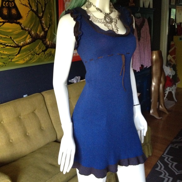 SOLD Cute Fitted Sweater Dress Ruffle Detail $8 PP