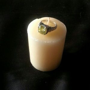 Green crytal silver plated ring