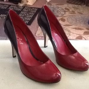 2 lips too beautiful pumps