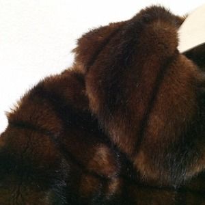 Banana Republic Jackets & Coats - πHP // Banana Republic faux fur cropped jacket Banana Republic Jackets & Coats - πHP // Banana Republic faux fur cropped jacket