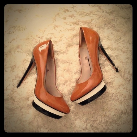 camel patent heels
