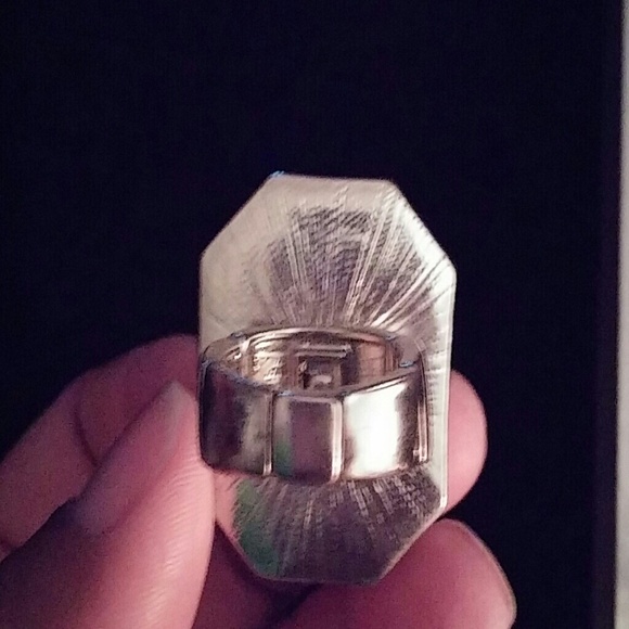 Ring - Picture 2 of 2