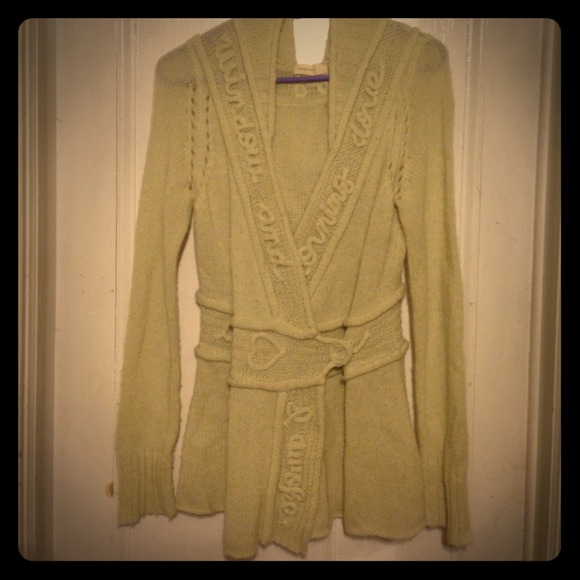 Pale green Knitted sweater with embroidered poem