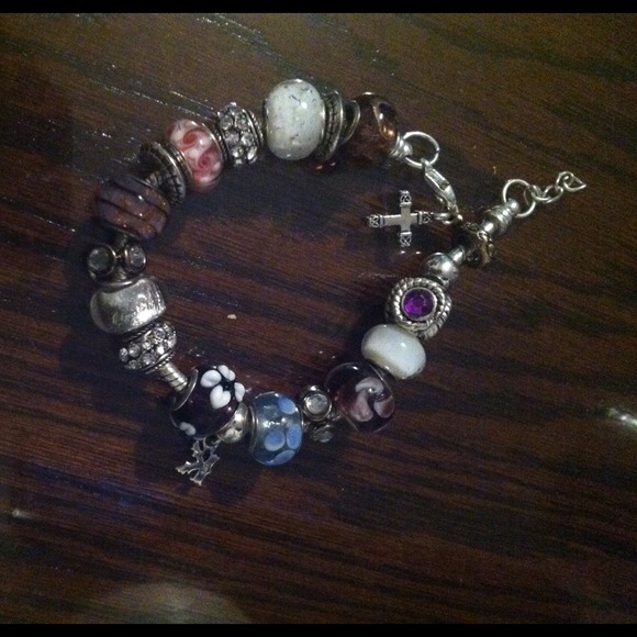 Beaded bracelet