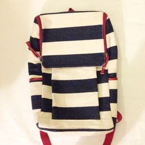 Cute Striped Backpack 💙❤️