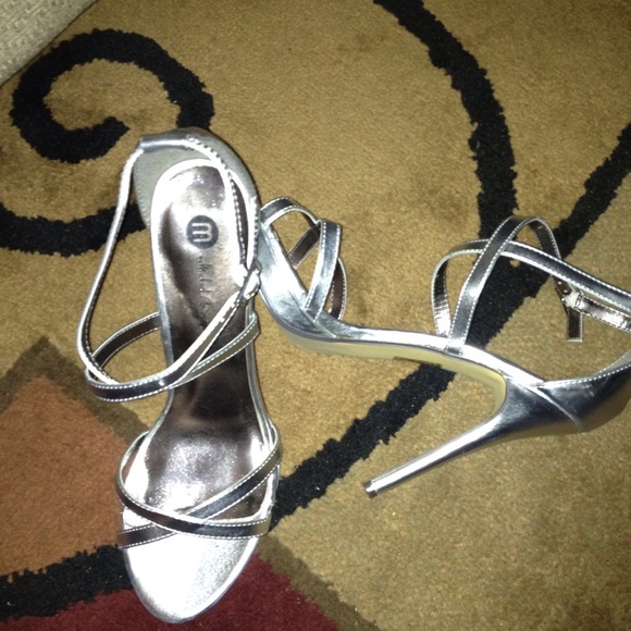 Shoes - Silver shoes