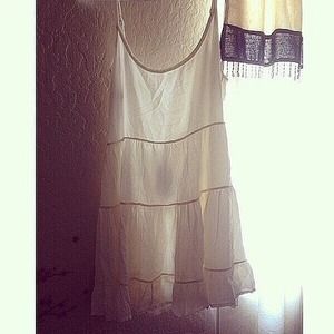 Brandy melville cream jada