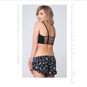 Brandy melville black chiyo