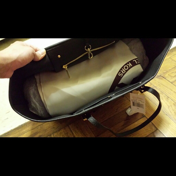"SoLD"●○♢♡New michael kors bag - Picture 4 of 4