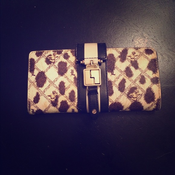 LAMB Checkbook Wallet