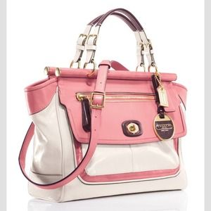 Does anyone have this Coach bag?!?!