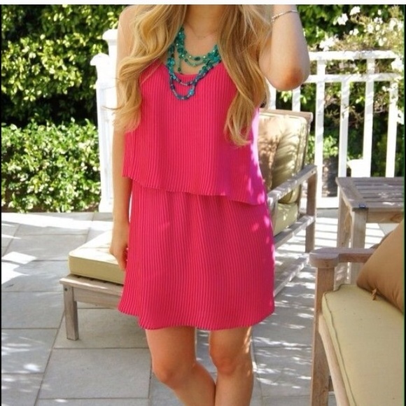 ZARA Pleated Two Tiered Dress sz M in Fuchsia Pink - Picture 2 of 3