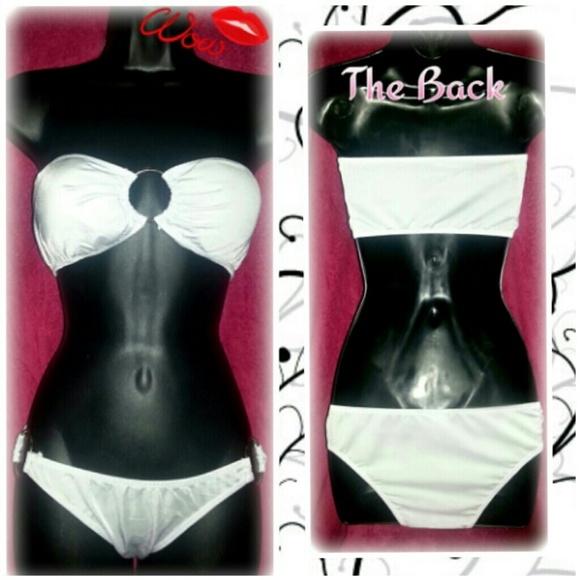 White bandeau bikini