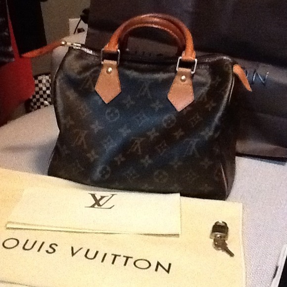Louis Vuitton Speedy 25