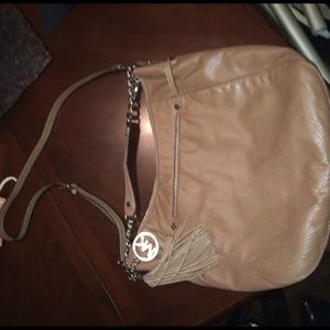 Michael Kors cross body purse NO TRADES
