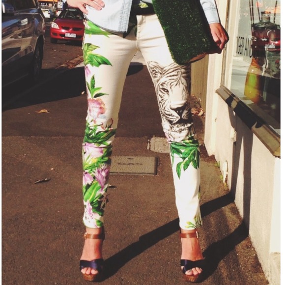 Blank NYC Denim - BLANK NYC DENIM "Hold that Tiger" Jungle Skinnies