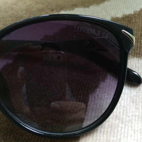 🚫SOLD🚫Bundled with Ray-Ban inspired sunglasses