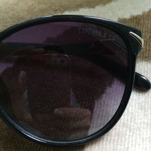 🚫SOLD🚫Bundled with Ray-Ban inspired sunglasses