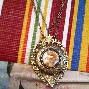 Vintage styled locket