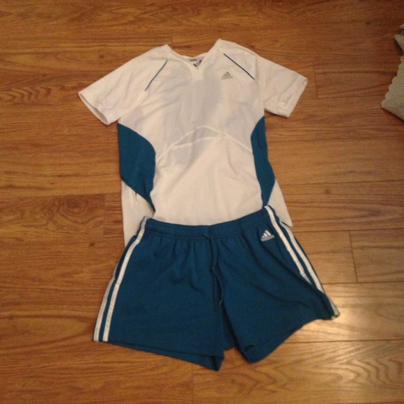 🎾 Teal and White tennis outfit 🎾