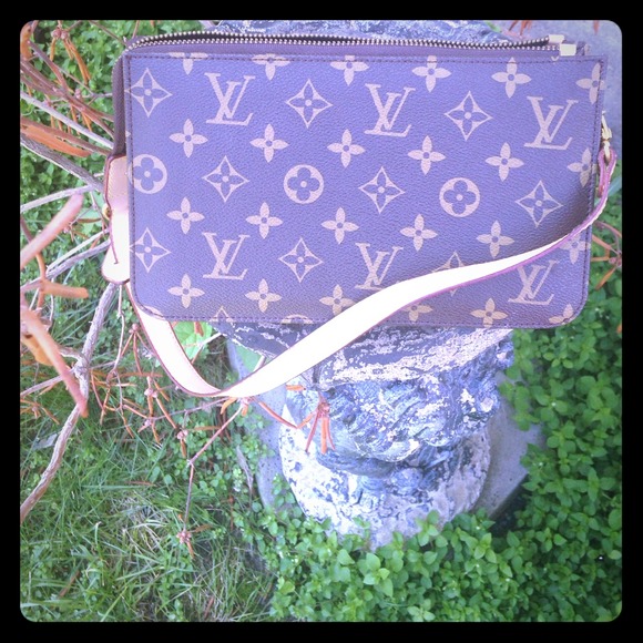 Was a gift and is adorable just need some money