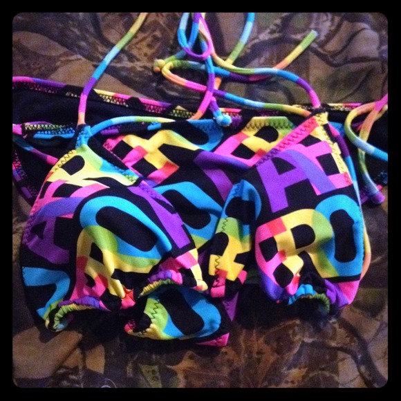 Colorful Aeropostale bathing suit set💙