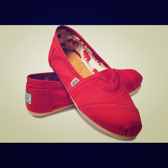 RED TOMS 💥Please🙏Get These Off My Hands💥